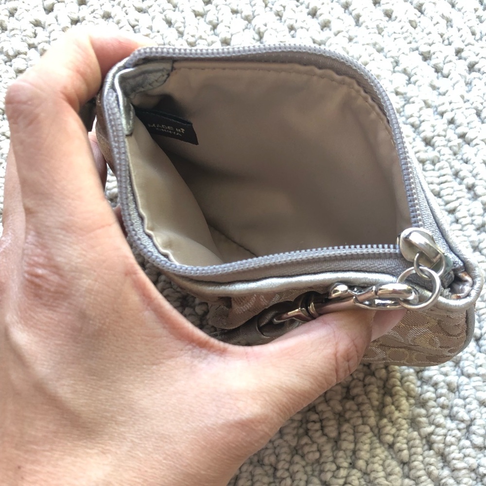 Coach Metallic Gold Beige Signature Wristlet - Picture 4 of 5